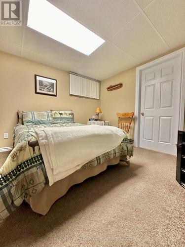 84 Sprucedale St, Highlands East, ON - Indoor Photo Showing Bedroom