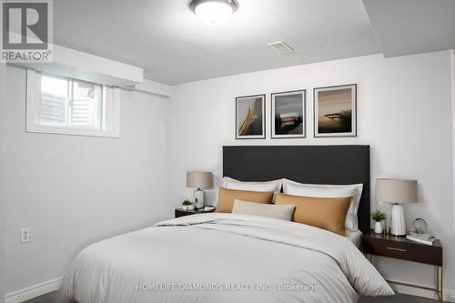126 Northgate Dr, Welland, ON - Indoor Photo Showing Bedroom