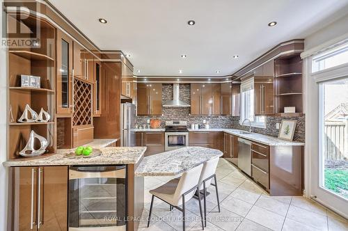 76 Aegis Dr, Vaughan, ON - Indoor Photo Showing Kitchen With Upgraded Kitchen