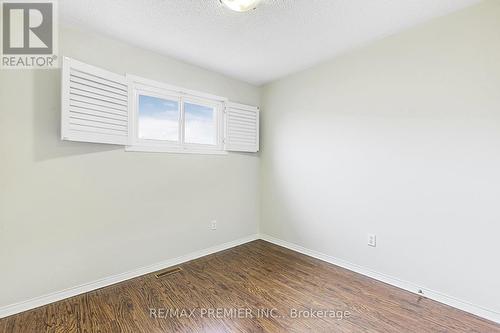 24 Kelso Cres, Vaughan, ON - Indoor Photo Showing Other Room