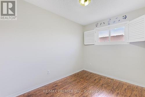24 Kelso Cres, Vaughan, ON - Indoor Photo Showing Other Room