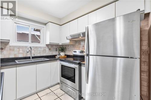 24 Kelso Cres, Vaughan, ON - Indoor Photo Showing Kitchen With Double Sink