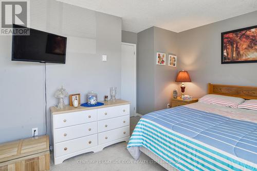 Unit 6 - 51 Laguna Parkway, Ramara, ON - Indoor Photo Showing Bedroom
