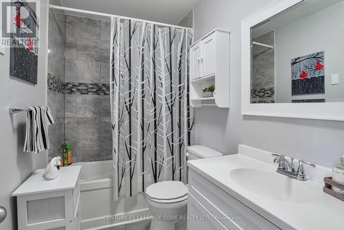 U 6 51 Laguna Pkwy, Ramara, ON - Indoor Photo Showing Bathroom