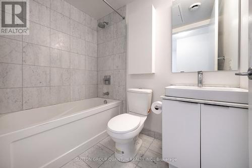 1210 - 14 York Street, Toronto, ON - Indoor Photo Showing Bathroom