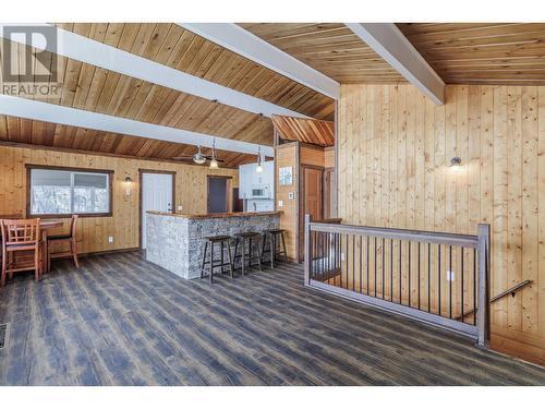 6299 Mulligan Drive, Horse Lake, BC - Indoor Photo Showing Bedroom