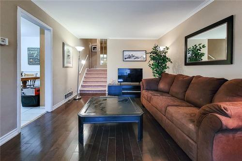 2145 Sandringham Drive, Burlington, ON - Indoor Photo Showing Living Room