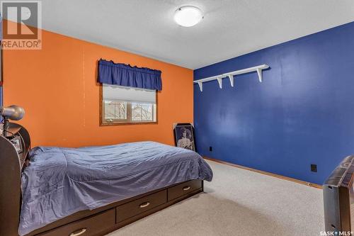516 Ryer Place, Swift Current, SK - Indoor Photo Showing Bedroom