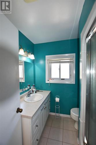 49 Grandview Ave, Sault Ste Marie, ON - Indoor Photo Showing Bathroom