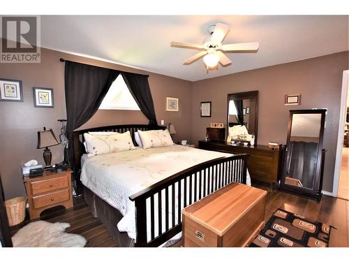 450 Ibis Avenue, Vernon, BC - Indoor Photo Showing Bedroom