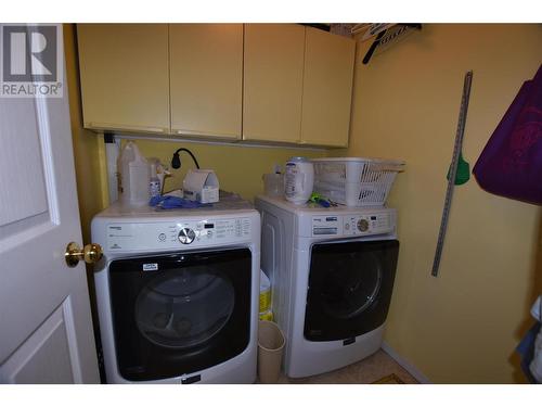 450 Ibis Avenue, Vernon, BC - Indoor Photo Showing Laundry Room