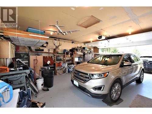 450 Ibis Avenue, Vernon, BC - Indoor Photo Showing Garage