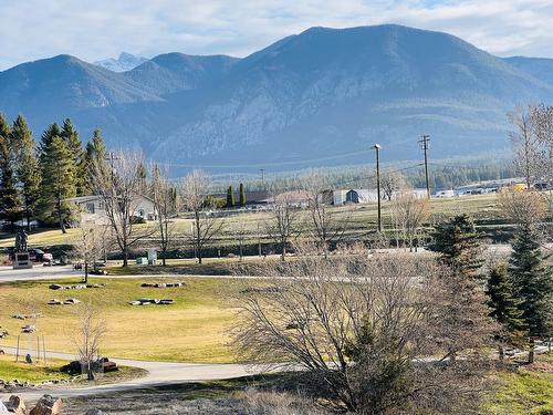 720 9Th Avenue, Invermere, BC - Outdoor With View