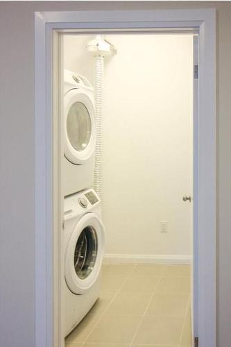 85 Morrell Street|Unit #225B, Brantford, ON - Indoor Photo Showing Laundry Room