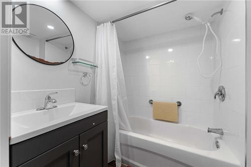 331 Fraser Street, Pembroke, ON - Indoor Photo Showing Bathroom