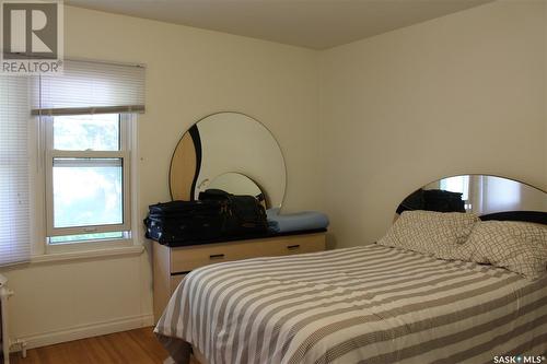 555 2Nd Street E, Shaunavon, SK - Indoor Photo Showing Bedroom