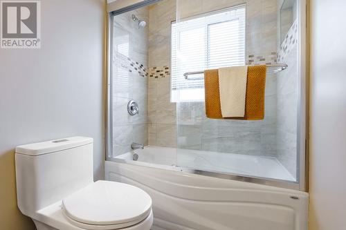 213 Sunnyside Avenue, Cornwall, ON - Indoor Photo Showing Bathroom