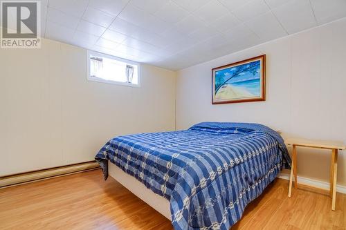 213 Sunnyside Avenue, Cornwall, ON - Indoor Photo Showing Bedroom
