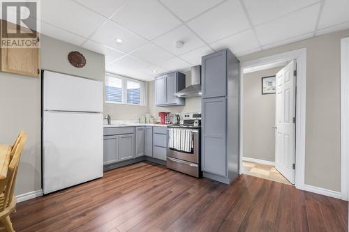 21 Curden Place, Conception Bay South, NL - Indoor Photo Showing Kitchen