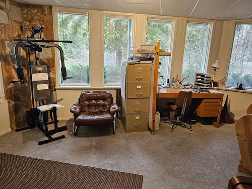 3433 Highway 6, Nelson, BC - Indoor Photo Showing Office