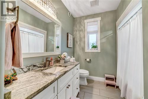 528 St-Agnes Street, Azilda, ON - Indoor Photo Showing Bathroom