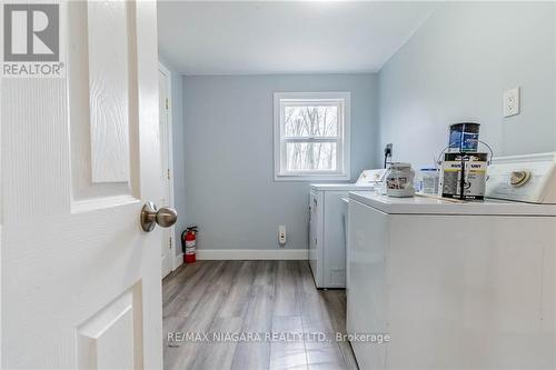 551 Buffalo Road, Fort Erie, ON - Indoor Photo Showing Laundry Room
