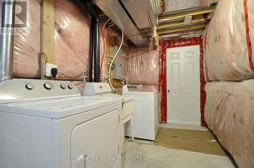 #96 -21 Diana Ave, Brantford, ON - Indoor Photo Showing Laundry Room