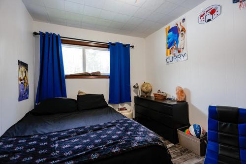 2363 Highway 3A, Castlegar, BC - Indoor Photo Showing Bedroom