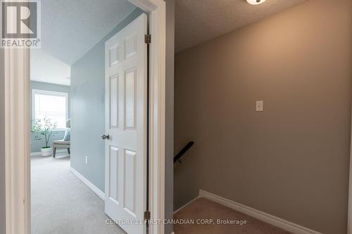 #68 -1059 Whetherfield St, London, ON - Indoor Photo Showing Other Room