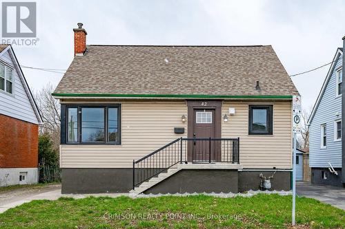 42 East 11Th St, Hamilton, ON - Outdoor With Exterior