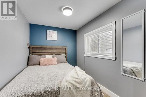 130 Crawford Rd, Kawartha Lakes, ON - Indoor Photo Showing Bedroom