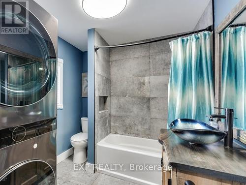 130 Crawford Road, Kawartha Lakes, ON - Indoor Photo Showing Bathroom