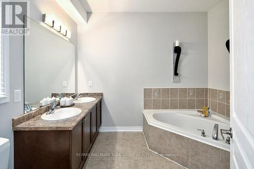 #18 -689616 Monterra Rd, Blue Mountains, ON - Indoor Photo Showing Bathroom