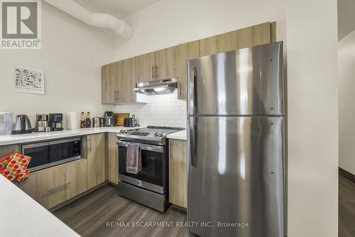 #601 -121 King St E, Hamilton, ON - Indoor Photo Showing Kitchen With Stainless Steel Kitchen With Double Sink With Upgraded Kitchen