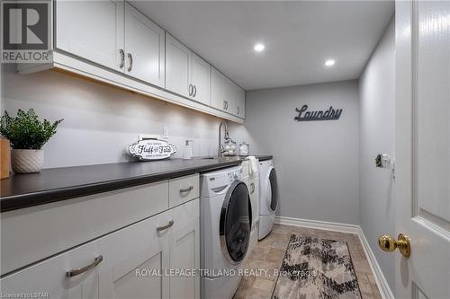 51 Pheasant Tr, Middlesex Centre, ON - Indoor Photo Showing Laundry Room