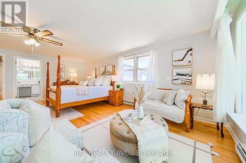 227 Queen Street, Cobourg, ON - Indoor Photo Showing Living Room