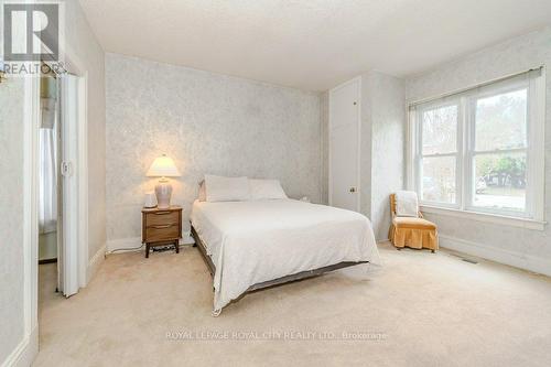 27 Lowell St N, Cambridge, ON - Indoor Photo Showing Bedroom