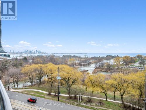 #601 -2230 Lake Shore Blvd W, Toronto, ON - Outdoor With View
