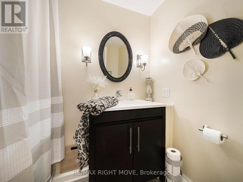 6185 Rama Dalton Boundary Rd, Kawartha Lakes, ON - Indoor Photo Showing Bathroom