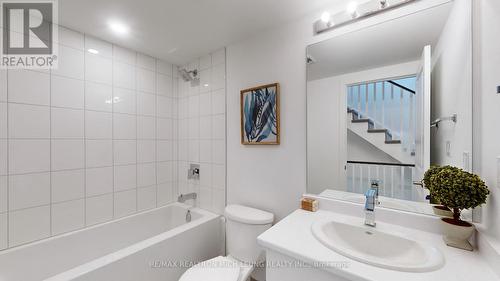 58 Covington Cres, Whitchurch-Stouffville, ON - Indoor Photo Showing Bathroom