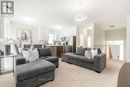 47 Allegra Drive, Wasaga Beach, ON - Indoor Photo Showing Living Room