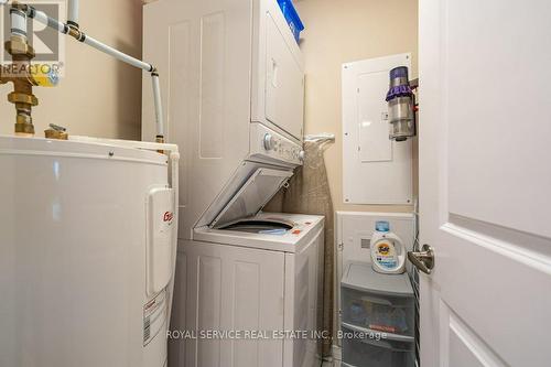 #303 -344 Florence Dr, Peterborough, ON - Indoor Photo Showing Laundry Room