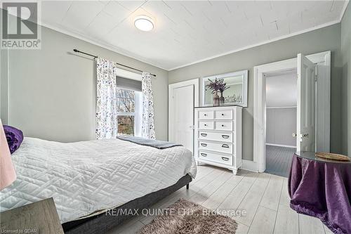 156 Bridge St E, Belleville, ON - Indoor Photo Showing Bedroom