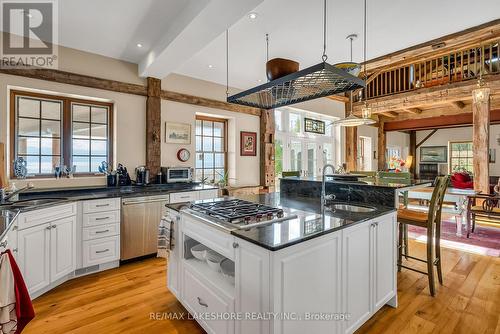 425 Orchard Grove Road, Alnwick/Haldimand, ON - Indoor Photo Showing Kitchen With Upgraded Kitchen