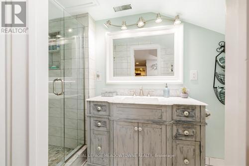 18 Church Street, Halton Hills, ON - Indoor Photo Showing Bathroom