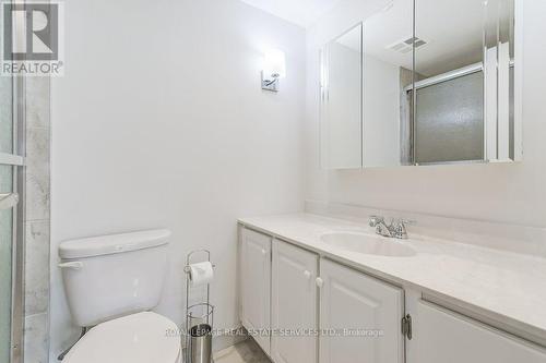 #505 -2175 Marine Dr, Oakville, ON - Indoor Photo Showing Bathroom