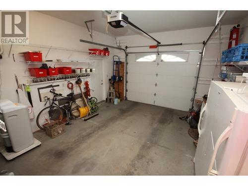 152 Willows Place, Oliver, BC - Indoor Photo Showing Garage