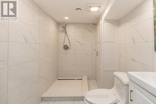 100 Wellington St W, New Tecumseth, ON - Indoor Photo Showing Bathroom