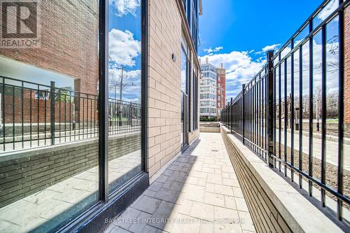 #109 -250 Lawrence Ave W, Toronto, ON -  With Exterior