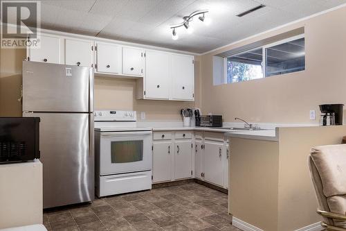 1805 Pete Street, Enderby, BC - Indoor Photo Showing Kitchen